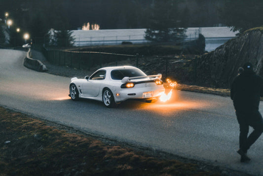 Matt's Immaculate FD3S RX7 Shoots Fireballs.