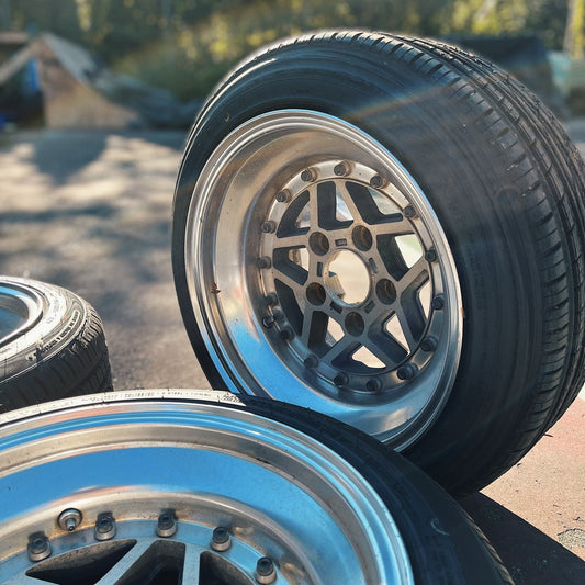 5H August Feroce 15” 8J -15mm (Set)