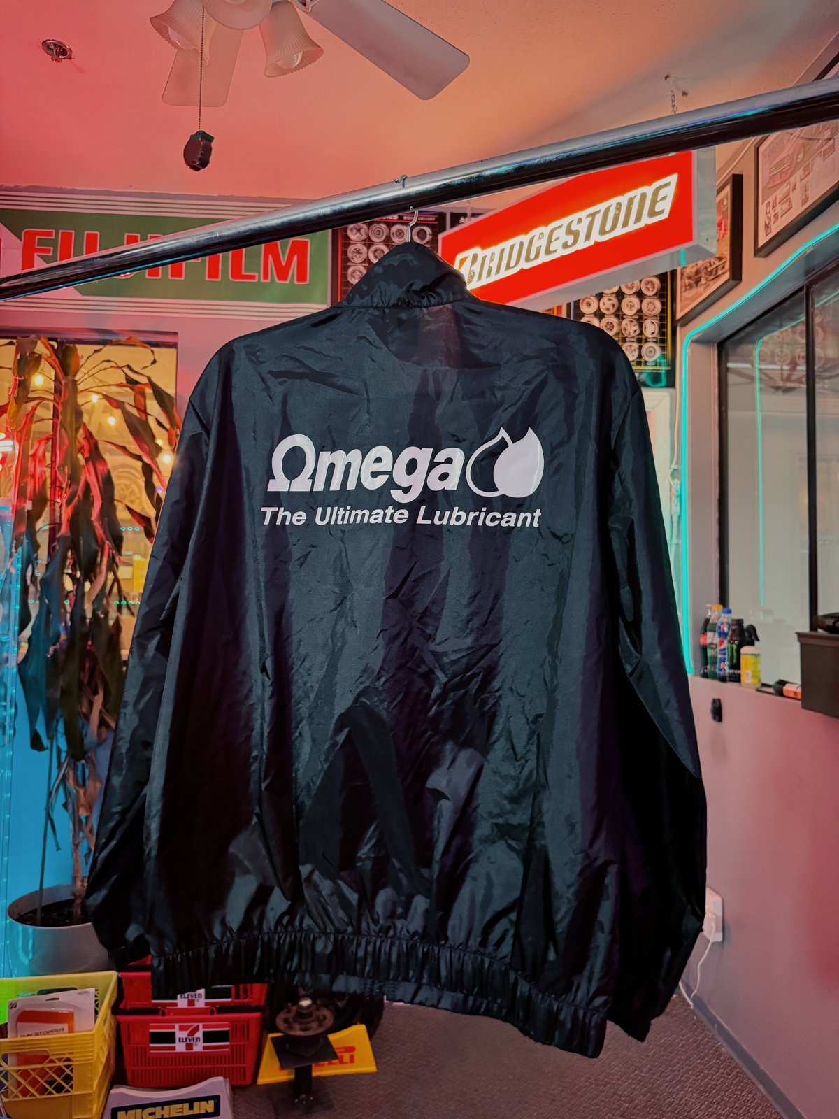 OMEGA Oil Glossy Windbreaker (Medium)