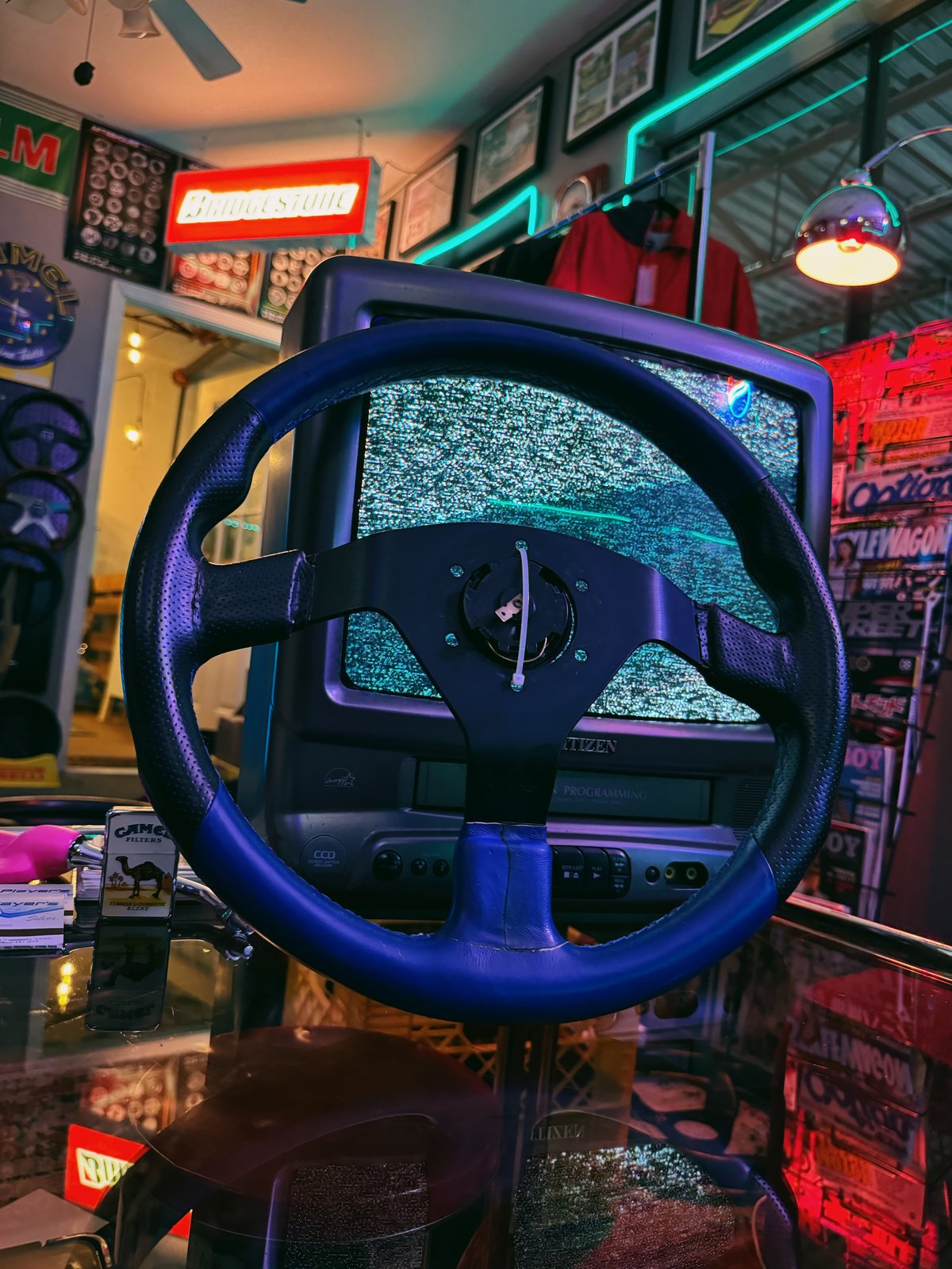Victoria G-02 Steering Wheel w/ Horn Button (350mm)